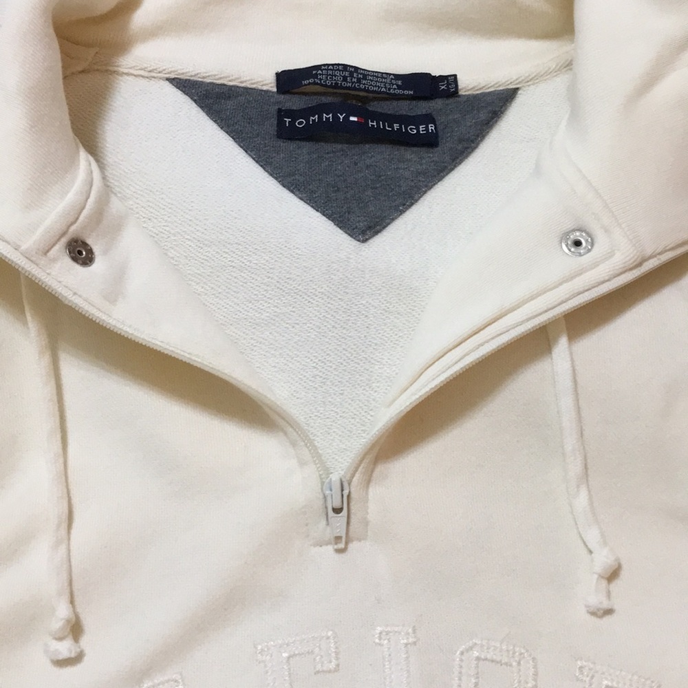 NWOT Tommy Hilfiger Men’s Modern Hoodie